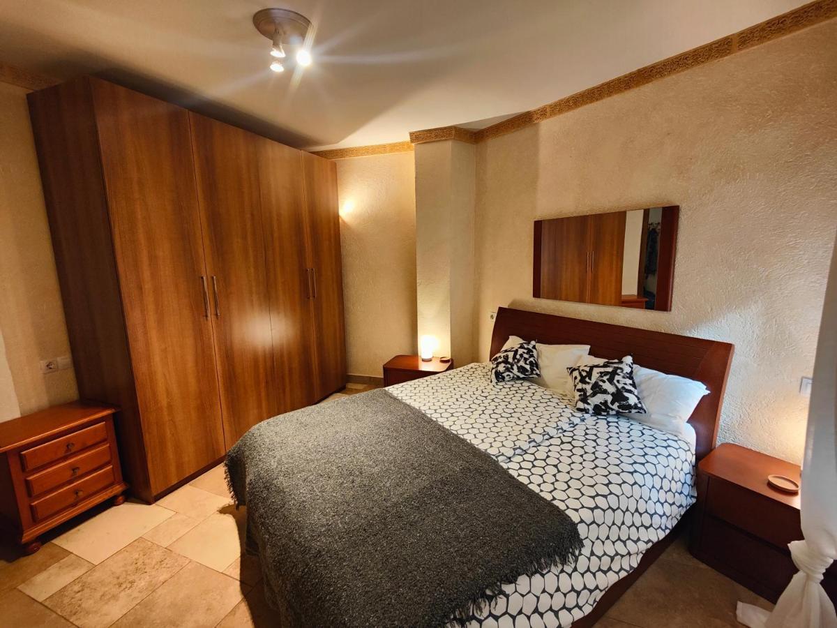 Apartamento En El Centro A Dos Minutos De La Playa Apartment Фуeнхирола Екстериор снимка